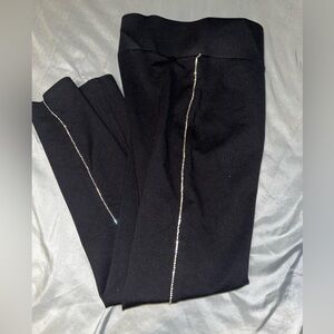 Donated ❌ Black stretchy leggings with stones on the side